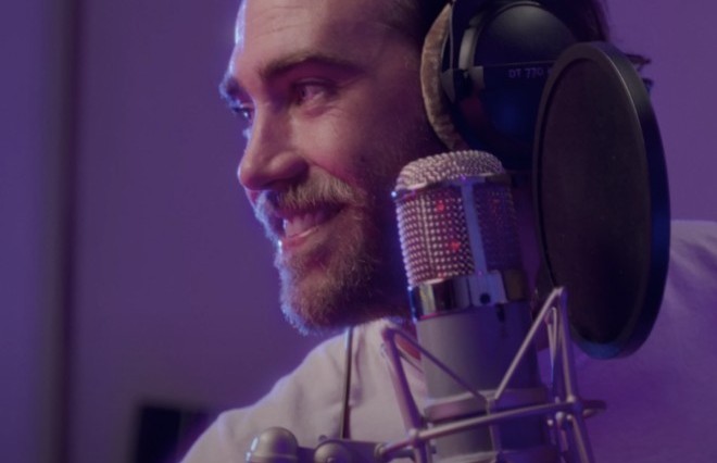 Matt Corby performs ‘Problems’ live from Rainbow Valley Studios
