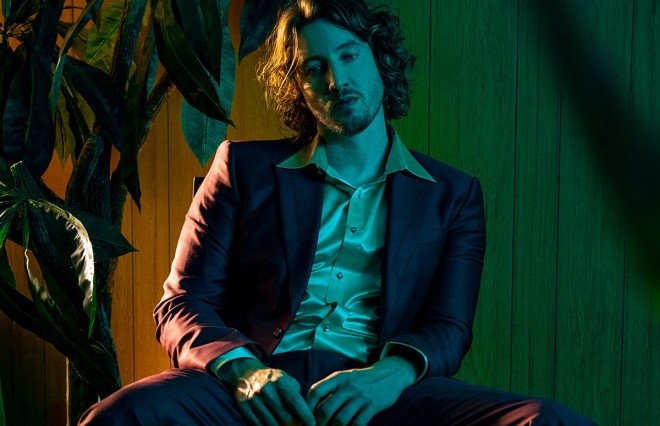 Dean Lewis’s new track ‘Hurtless’ is out now